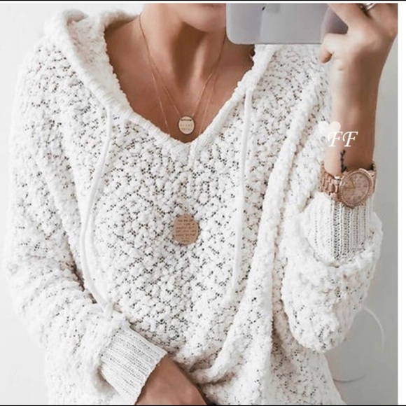 Last One!  Hooded Sweater White Nubby Knit NWT - Picture 2 of 2